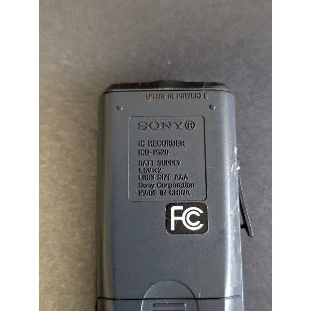 Sony ICD-P520 Digital Voice Recorder **As Is - Untested